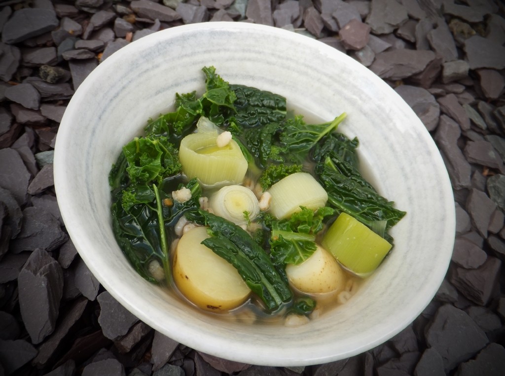 Cabbage soup with pearl barley