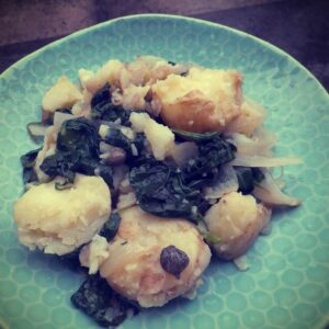 Crushed potatoes with spinach