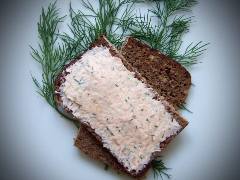 Smoked salmon & cream cheese paté