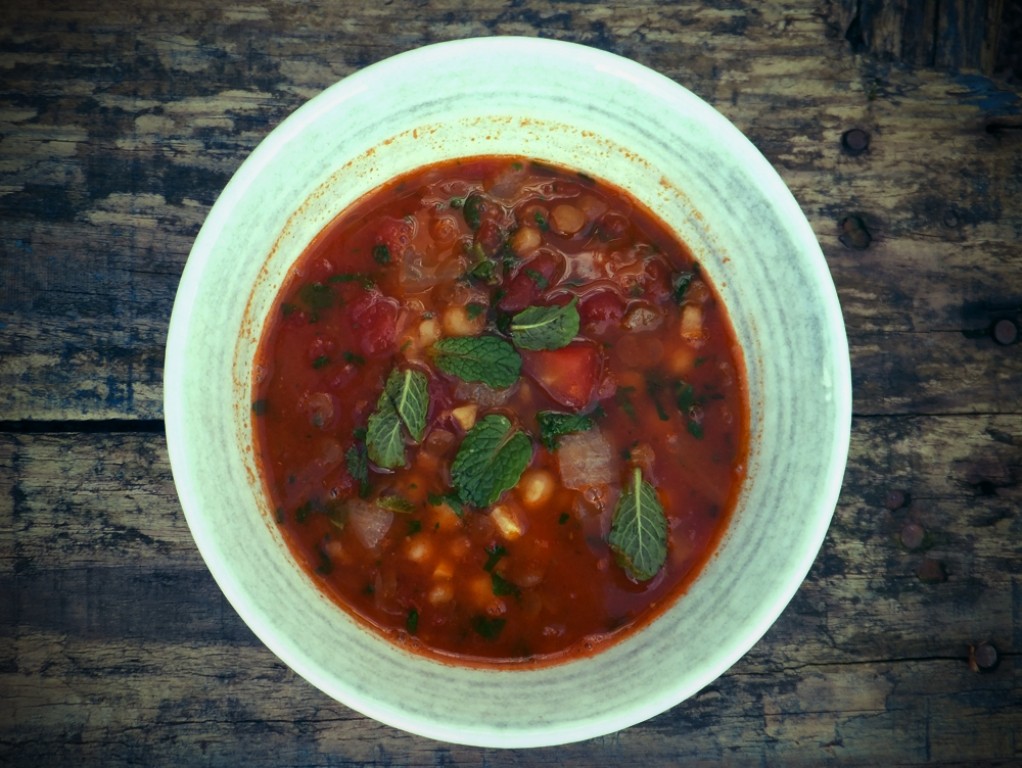 Zesty chickpea and lentil soup