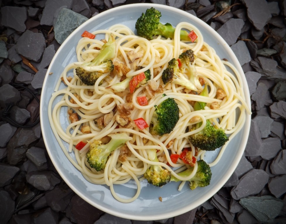 Zingy broccoli pasta