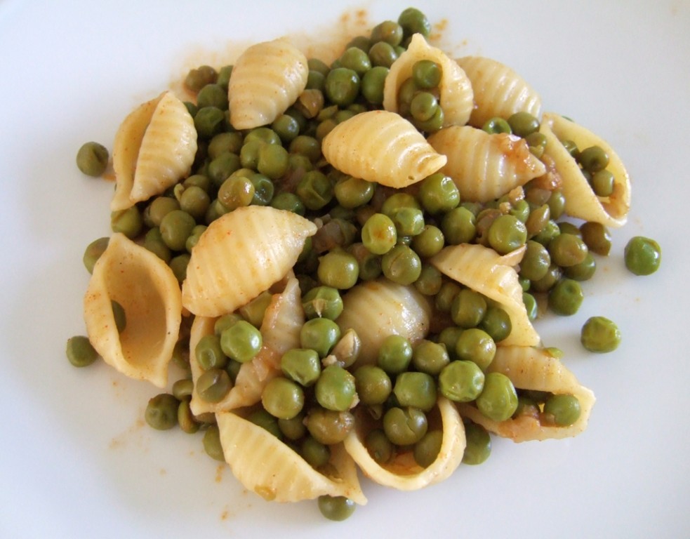 Green pea goulash stew