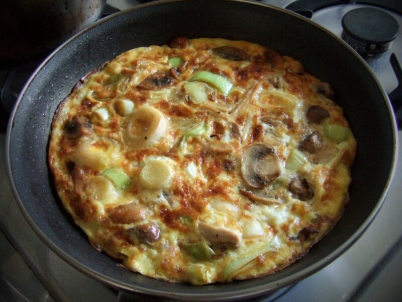 Mushroom & leek omelette