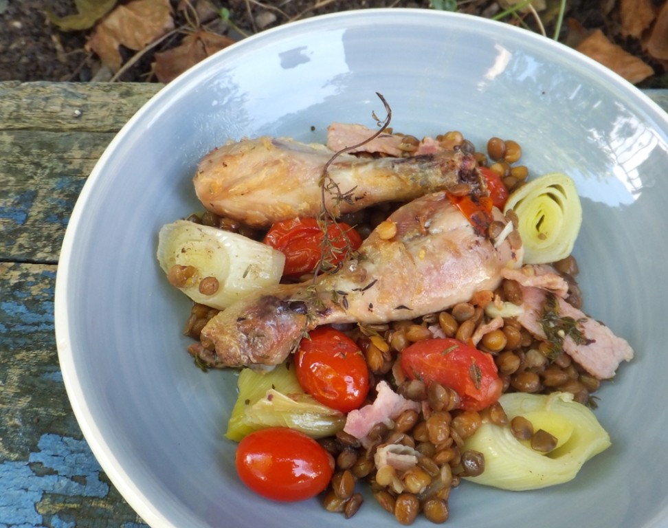 One-pot chicken, tomato and lentil