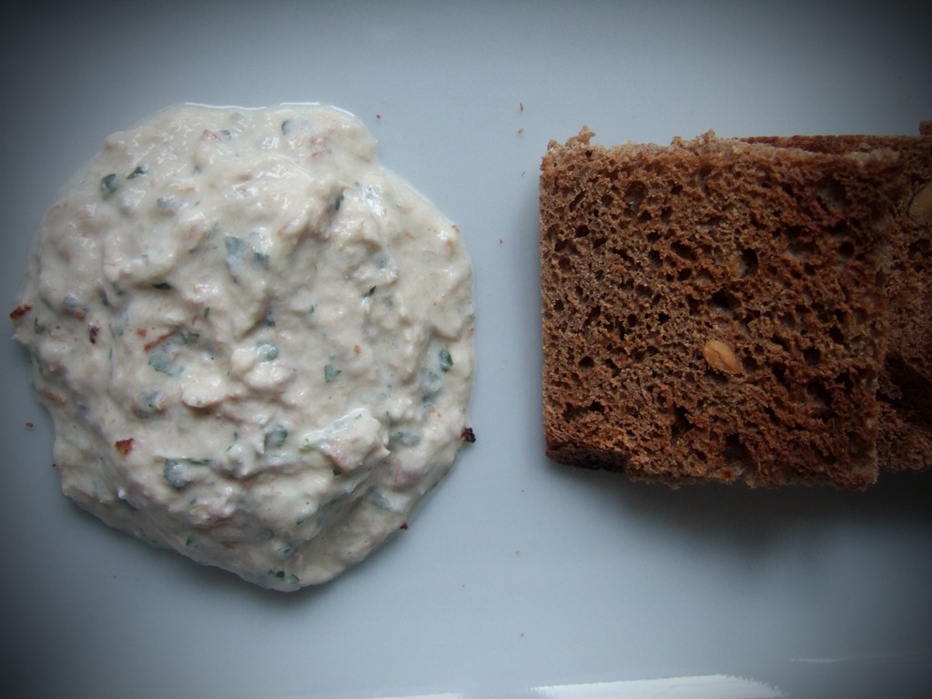 Smoked mackerel paté with chilli