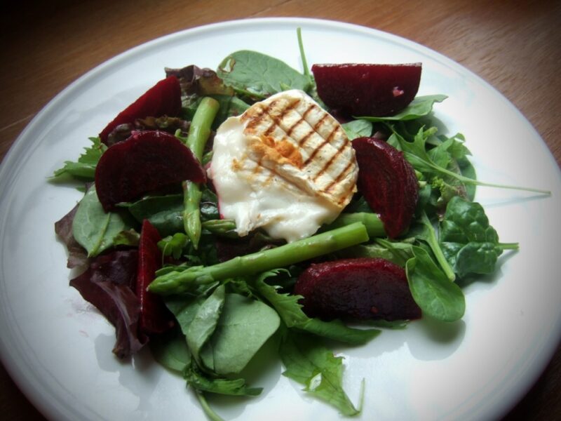 Asparagus, beetroot and goat's cheese salad