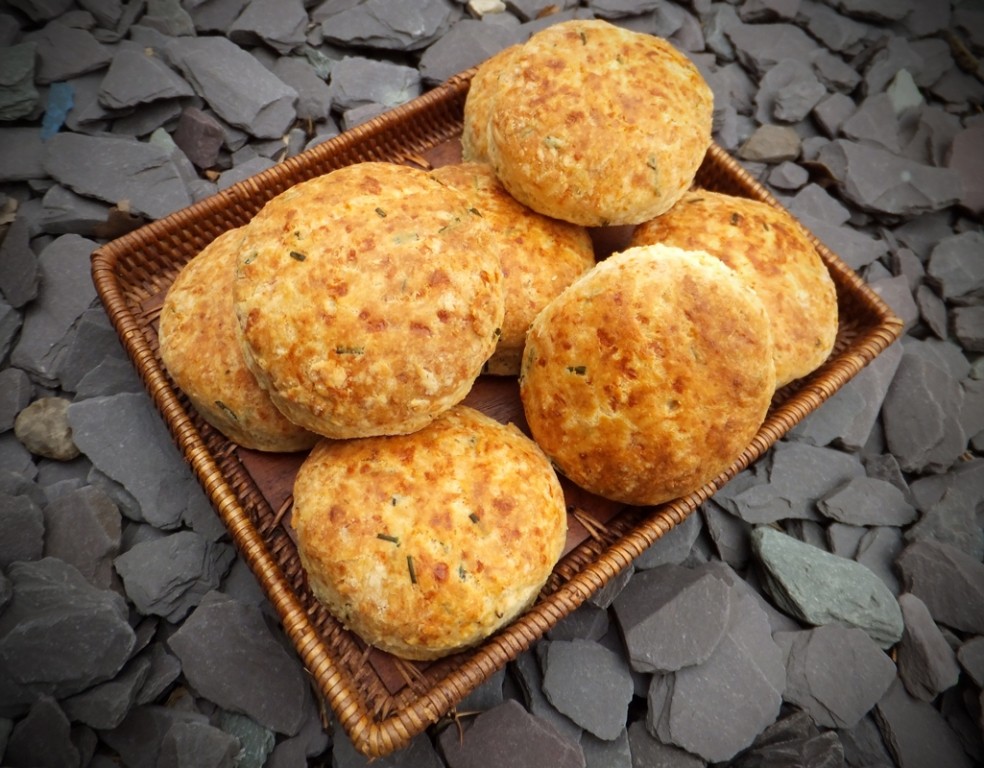 Cheese & chive scones