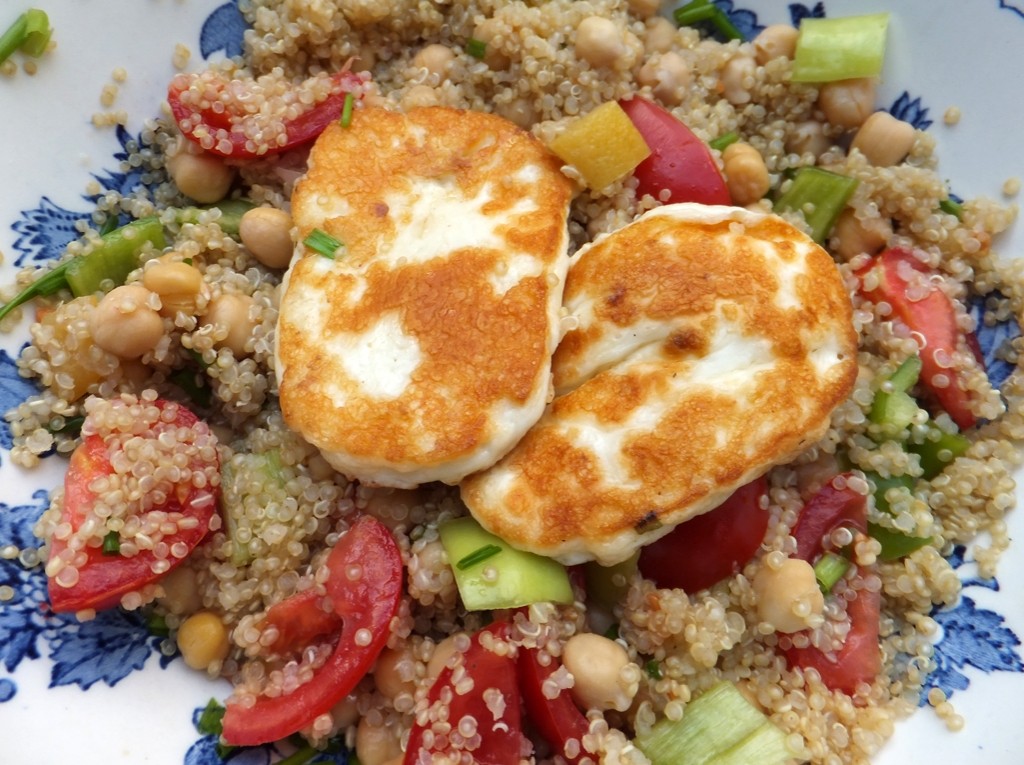 Halloumi with quinoa salad