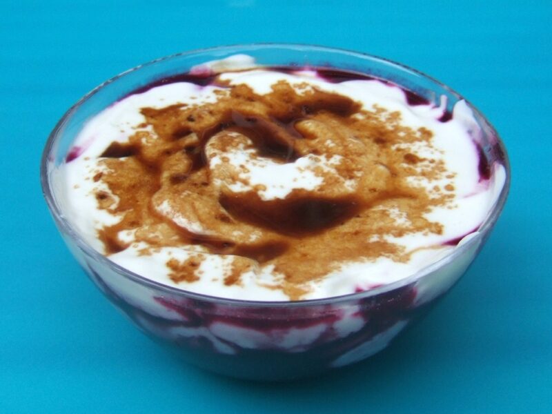 Blueberry compote with yogurt