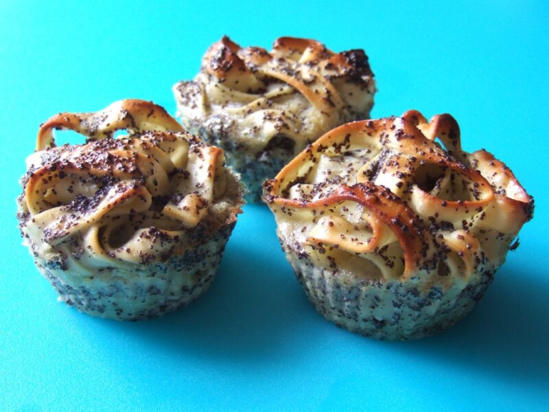 Poppy seed pasta muffin