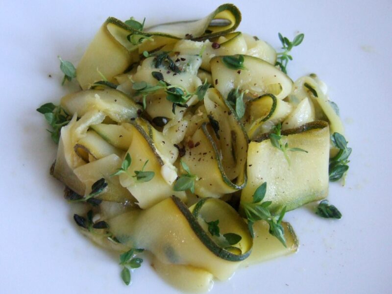 Sauteed courgette with thyme