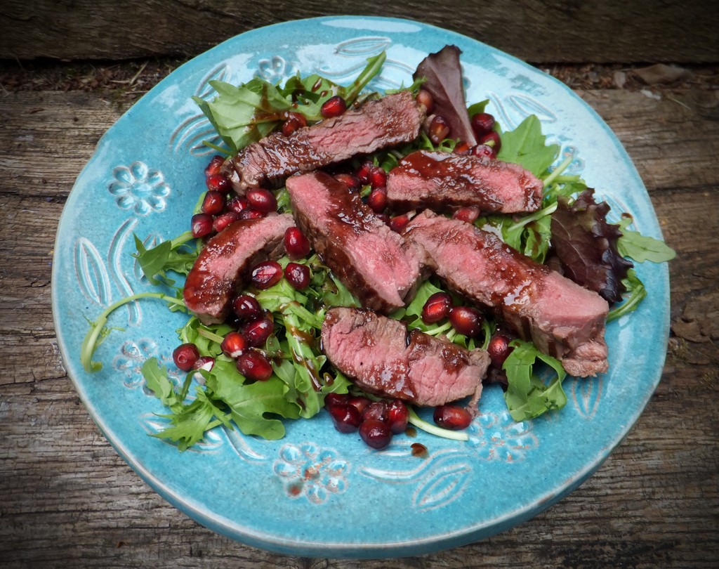 Steak salad with pomegranate dressing