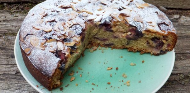 Cherry and almond cake
