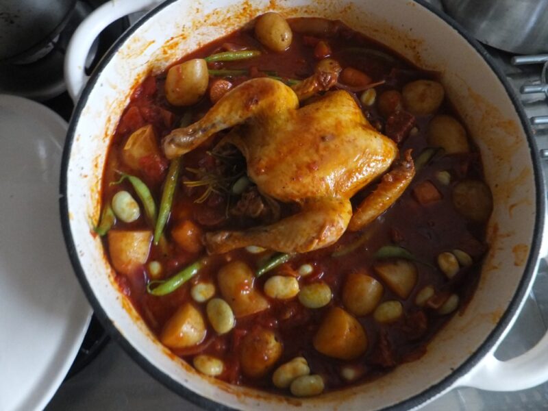 One-pot Spanish poussin