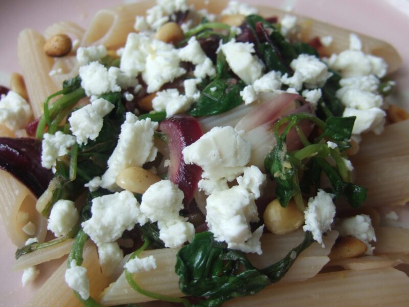 Pasta with spinach and feta