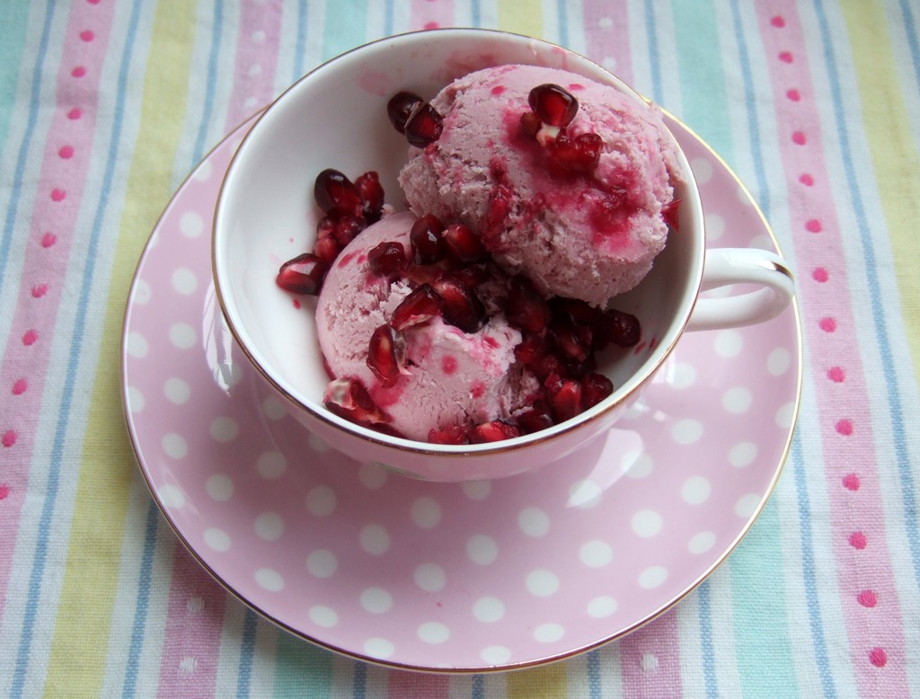 Easy pomegranate ice cream