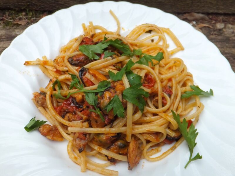 Seafood linguine