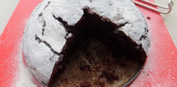 Very simple chocolate cake