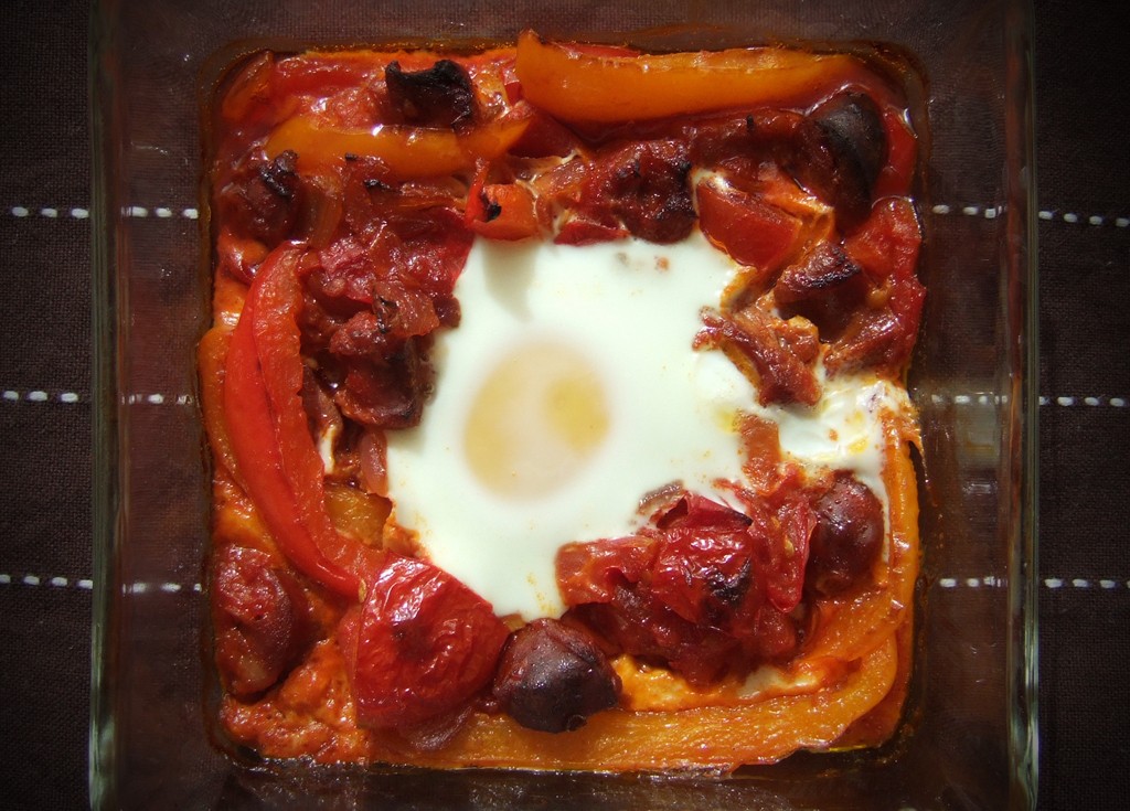 Baked eggs with pepper and chorizo