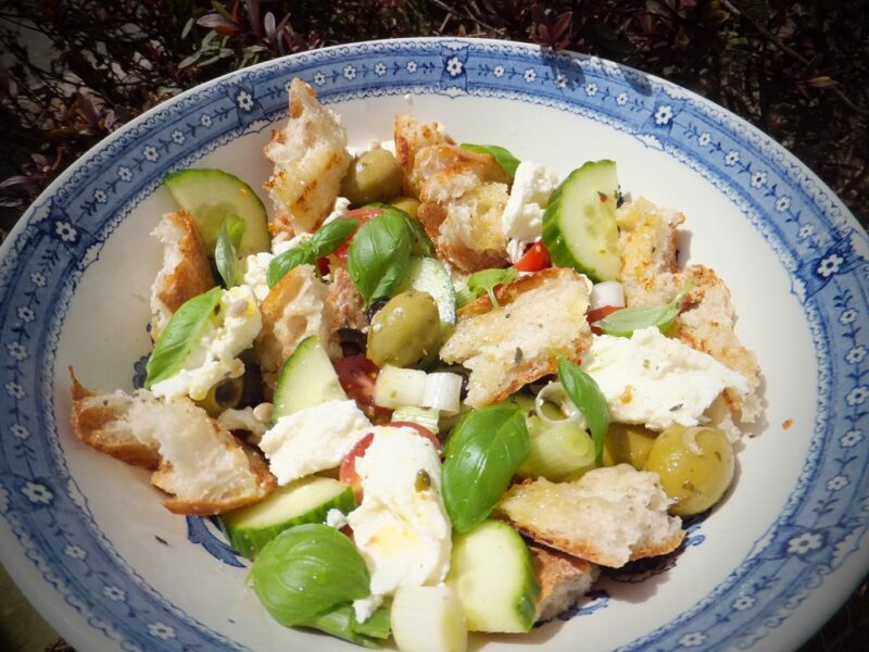 Italian bread and tomato salad