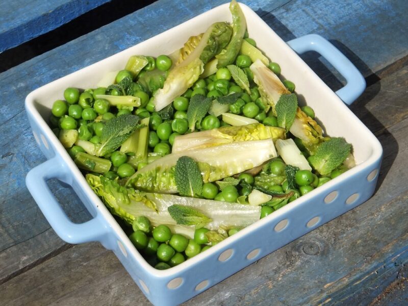 Peas with little gem and mint