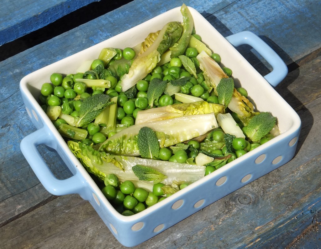 Peas with little gem and mint