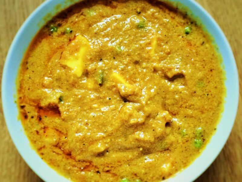 Paneer in cashew sauce