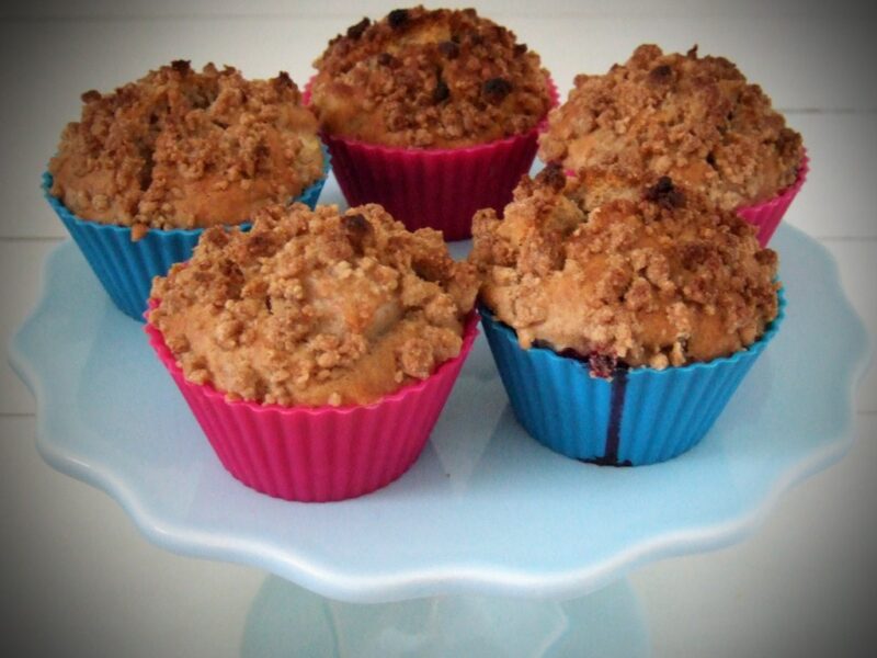 Blackberry & apple crumble muffins