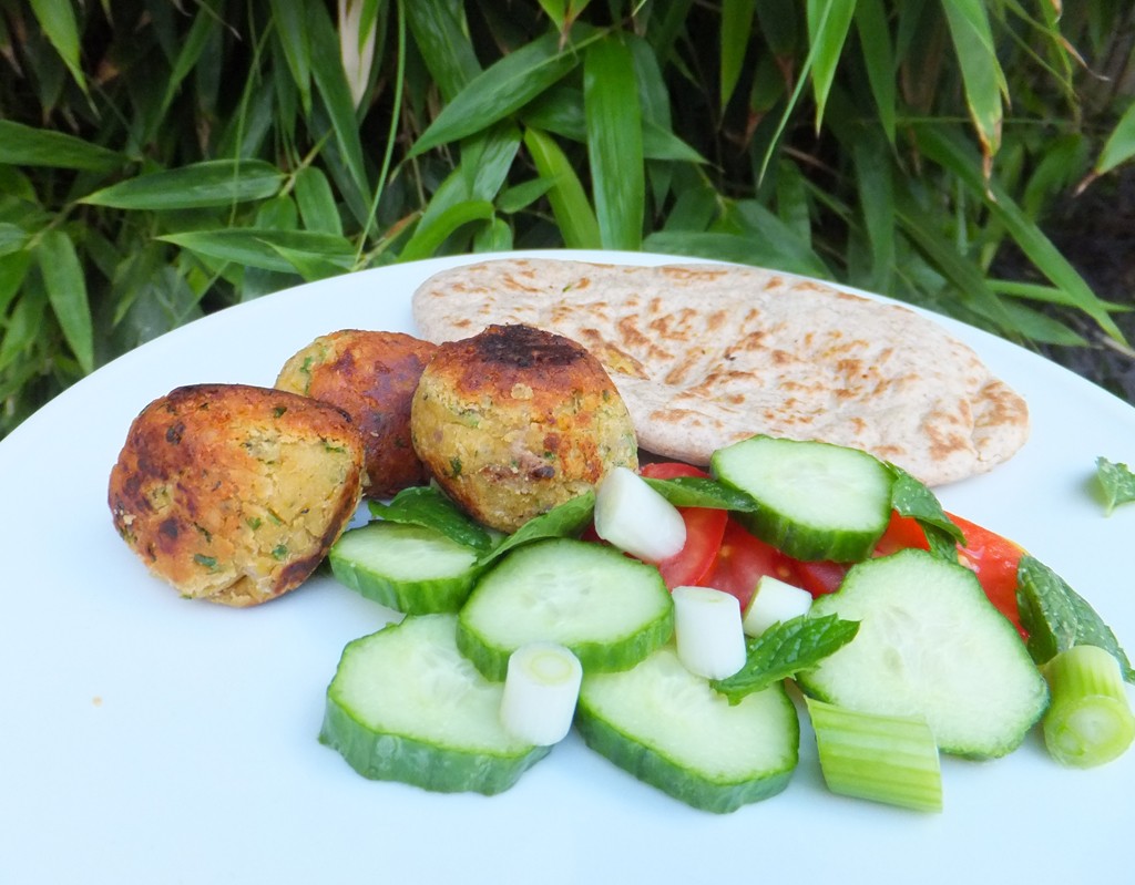 Herby falafel balls