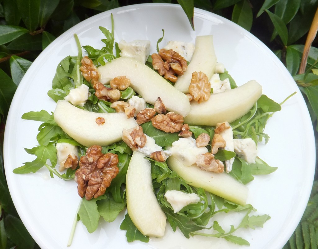 Pear, walnut and gorgonzola salad