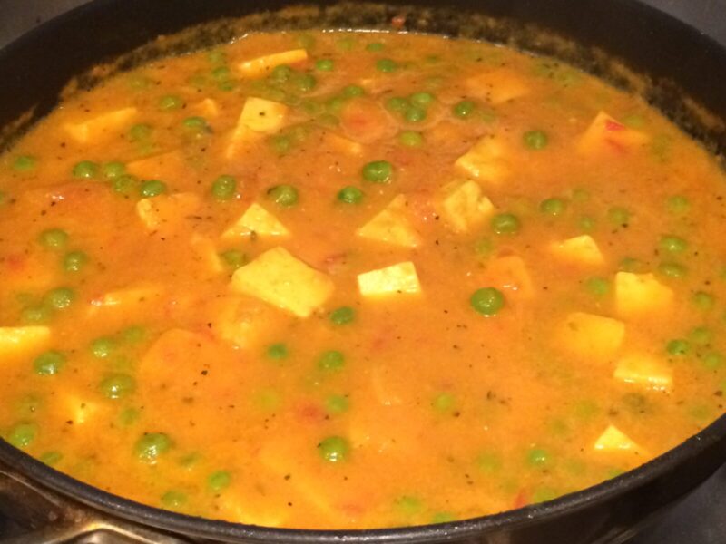 Paneer and peas curry