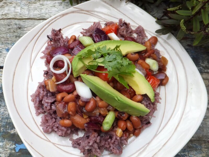 Chili beans with rice and avocado