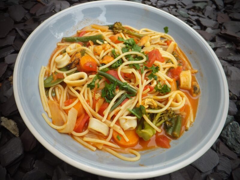 Seafood spaghetti with vegetables