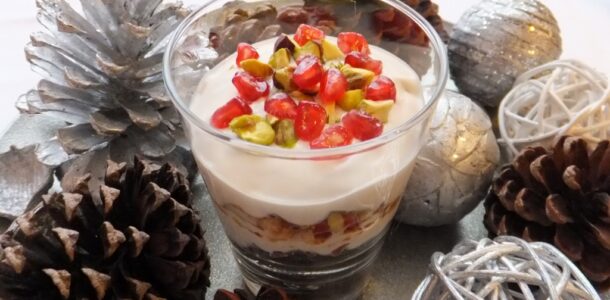 Amaretti & pomegranate trifle