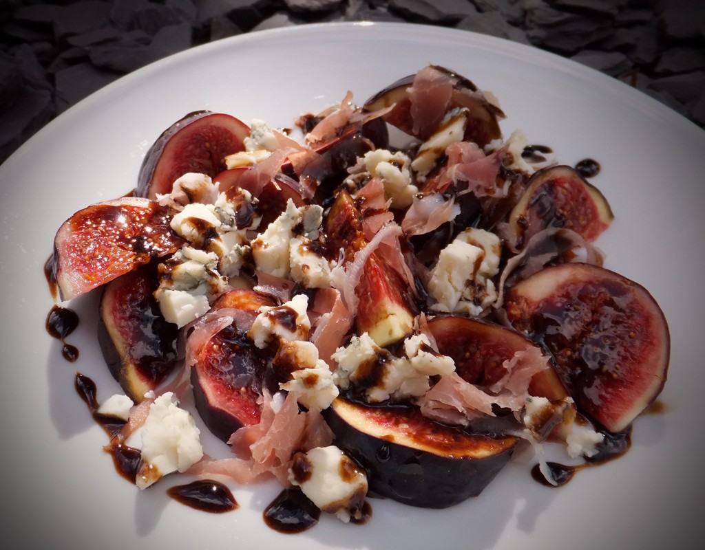 Fig, prosciutto and gorgonzola