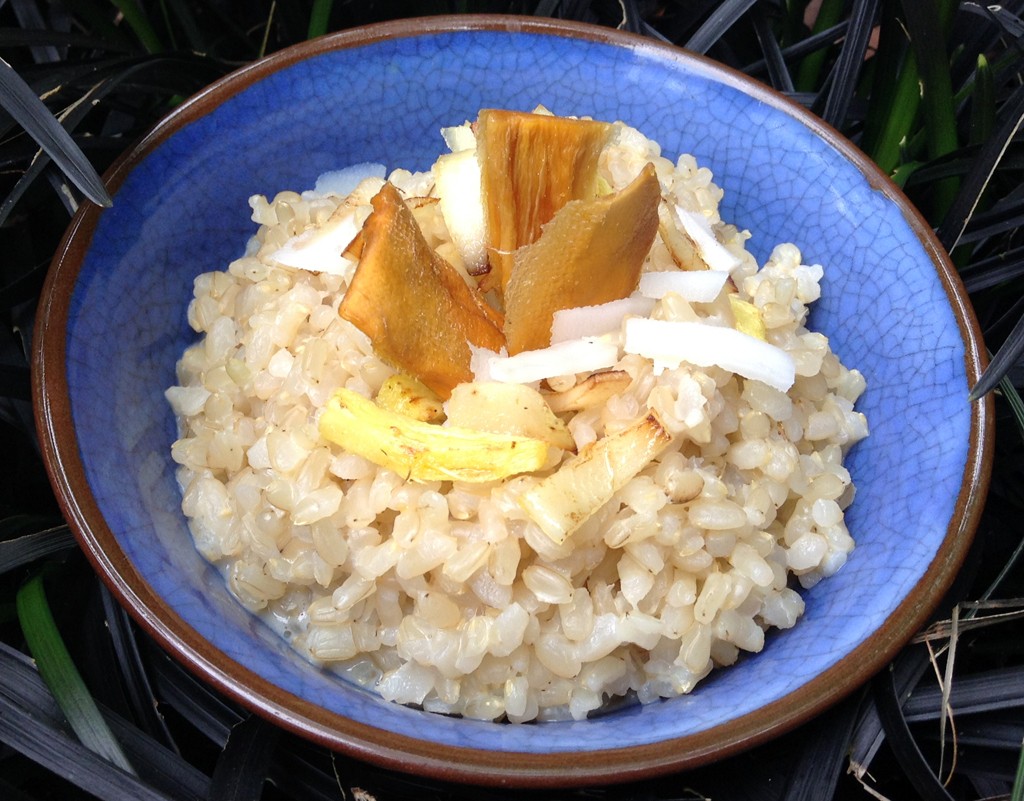 Sweet coconut rice with ginger