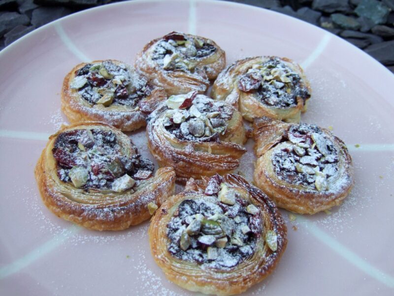 Mincemeat puff swirls