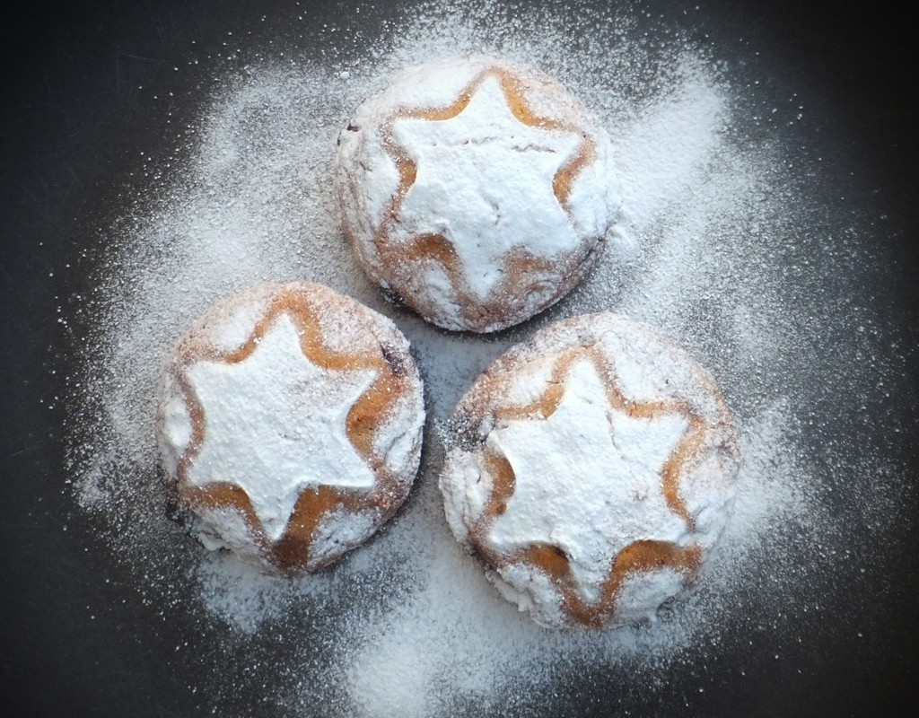 Orange mince pies