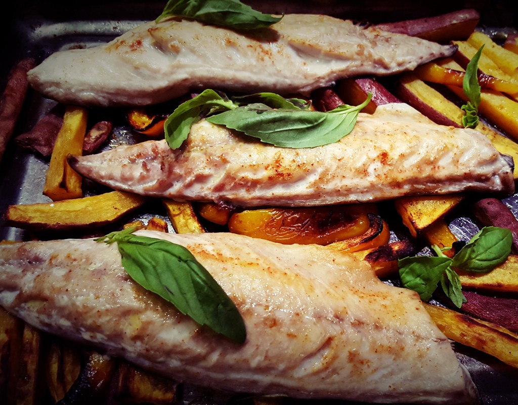 Mackerel and sweet potatoes bake