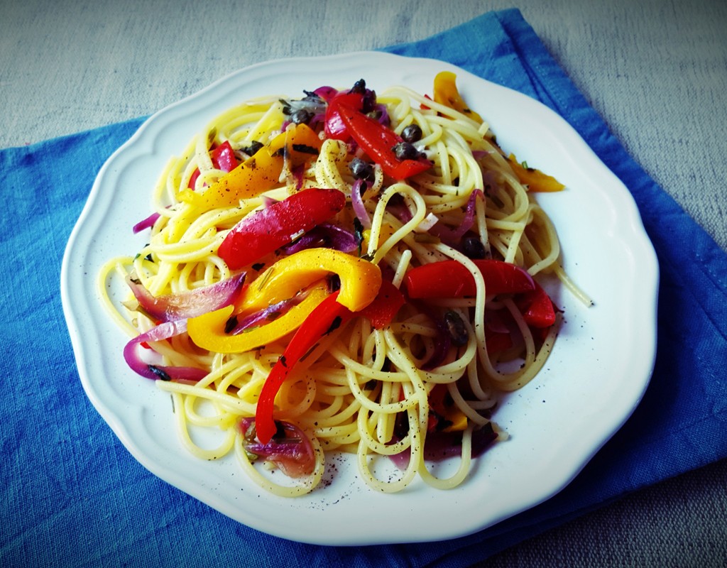 Pasta peperonata