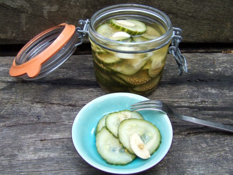 Easy Pickled Cucumber