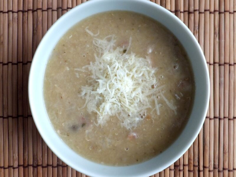 Red lentil soup with bacon