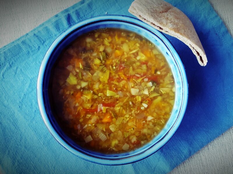 Simple Pressure Cooker Vegetable Soup