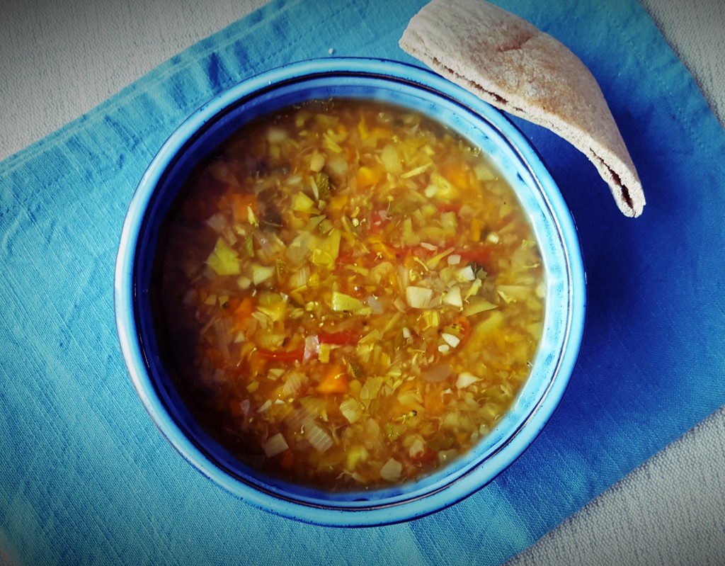 Simple Pressure Cooker Vegetable Soup