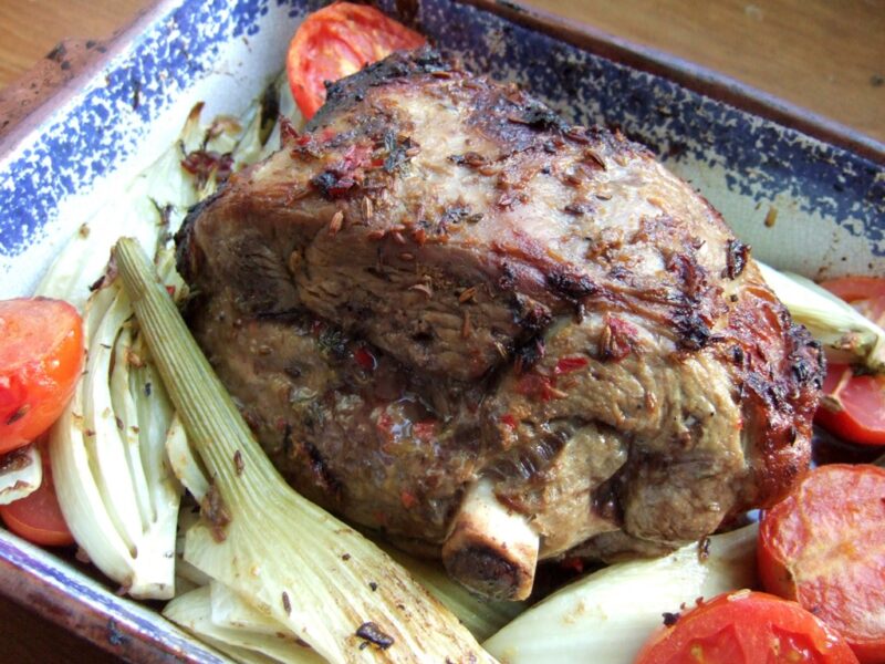 Roast lamb with fennel and chilli