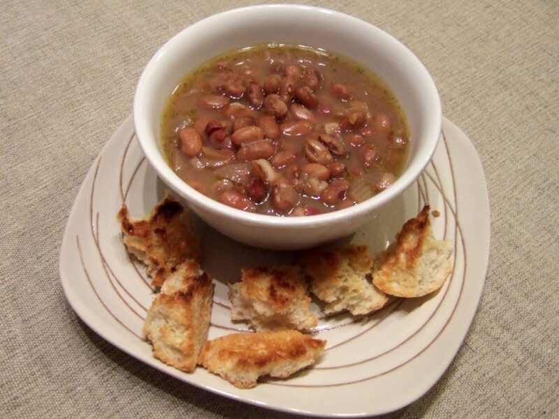 Bean soup with pancetta