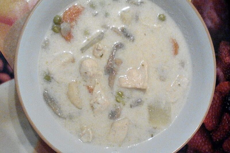 Creamy chicken & vegetable soup