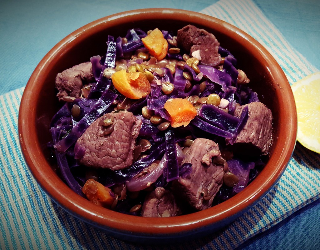 Lamb, lentil and cabbage stew