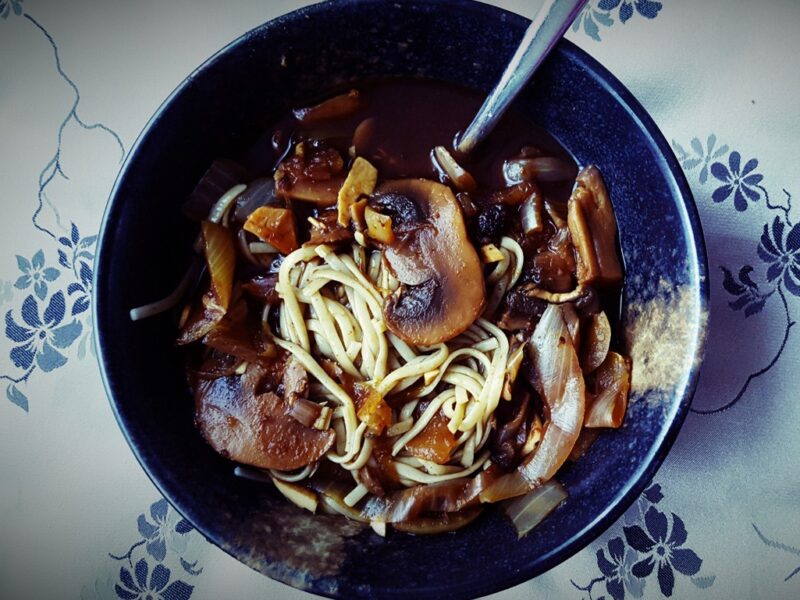 Skinny Miso Mushroom & Onion Soup