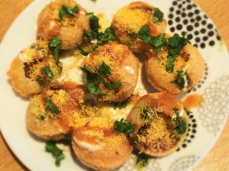 Dahi sev puri